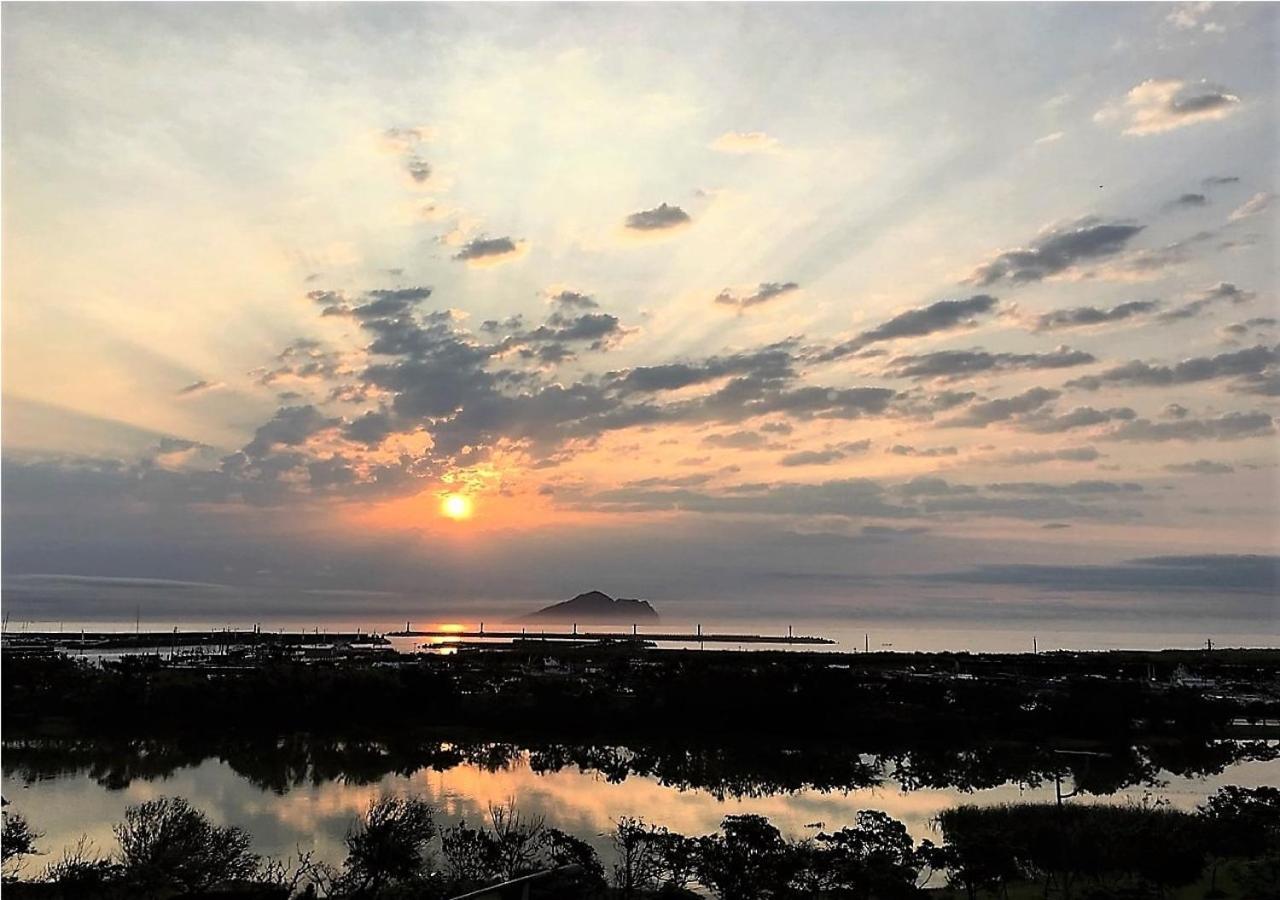 Lan Yue Homestay Toucheng Εξωτερικό φωτογραφία